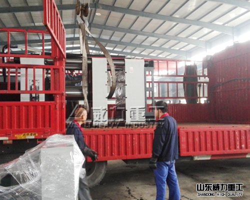 油壓機(jī)廠家裝車發(fā)貨