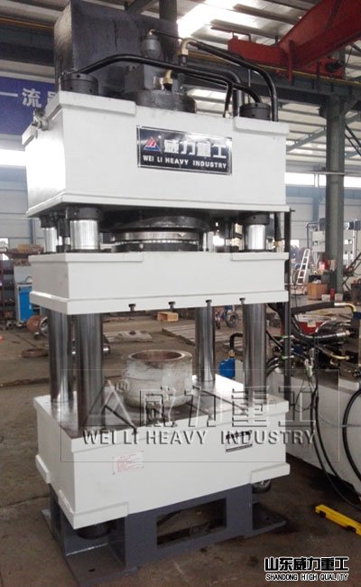 315噸四柱油壓機(jī)生產(chǎn)車(chē)間實(shí)景拍攝