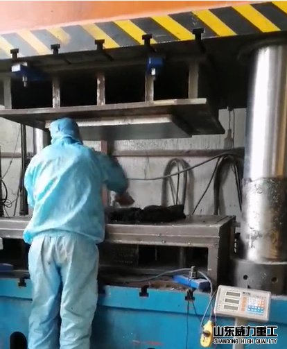 免燒磚托板生產(chǎn)加工現(xiàn)場(chǎng)