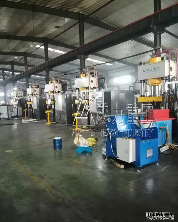 伺服500T汽車(chē)零部件熱擠壓成型油壓機(jī)