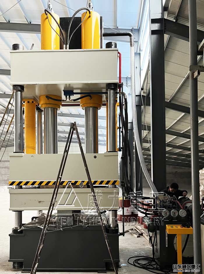 400噸蛭石板成型油壓機(jī)